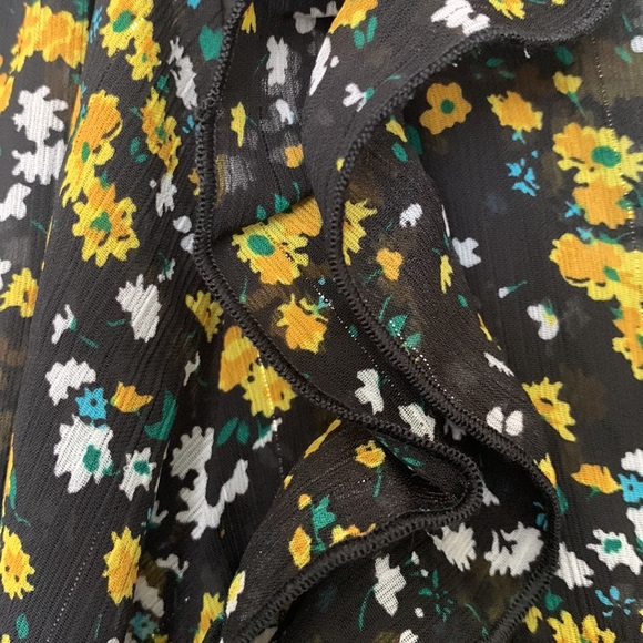Express floral prints metallic wrap sheer top size sp - Picture 9 of 11